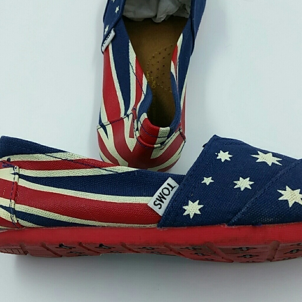 TOMS l One for One Flag Sneakers - Picture 1 of 8